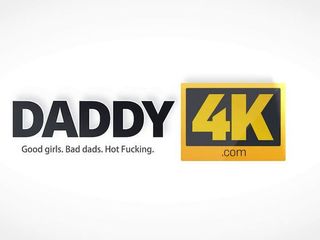 Daddy4k. liscio papà trovare modo come a sedurre son’s giovane donna per sporco sesso clip