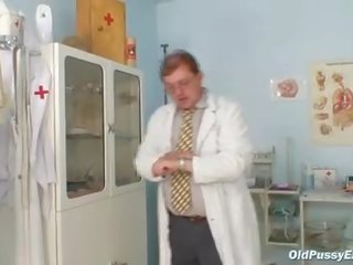 Nada Visits Her Gyno doc For marriageable Pussy Speculum G